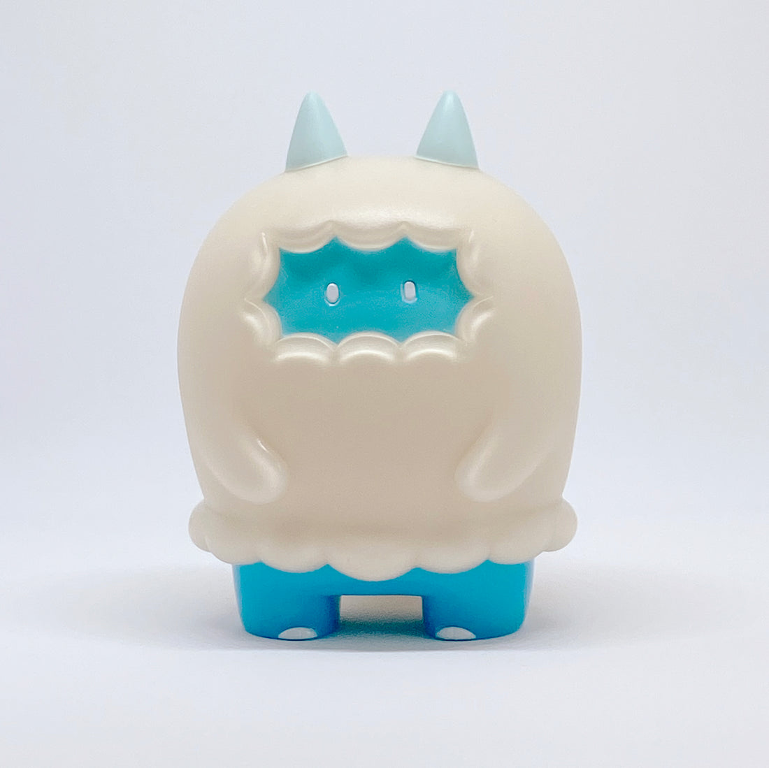 FUWADOKOKAMURI White Sand