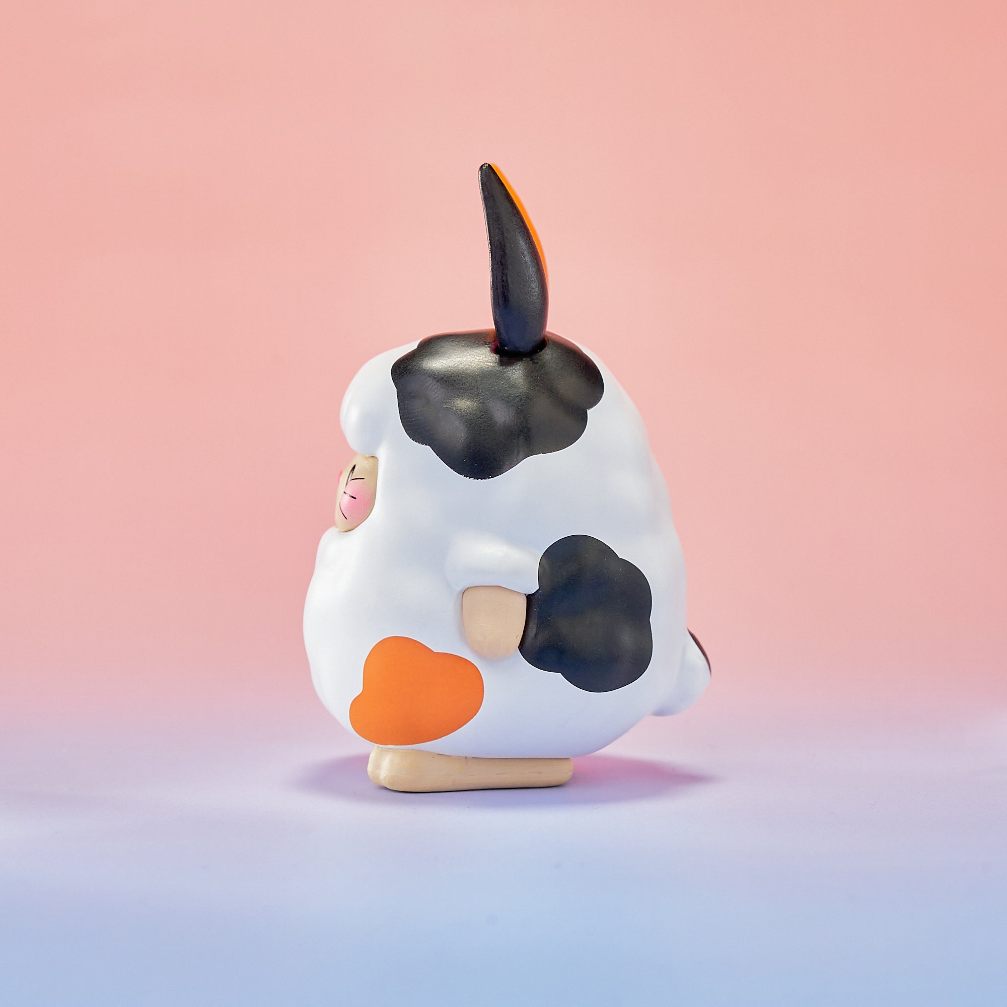 BUNNY MAY FIGURE MASCOT